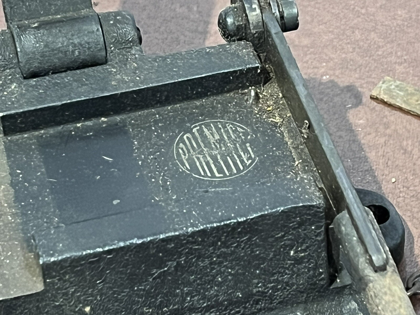 47652537