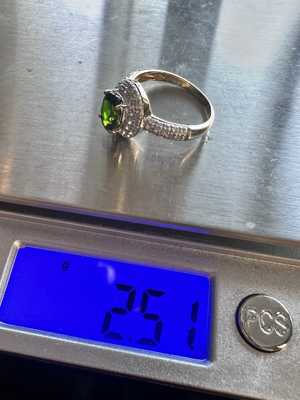 47700487