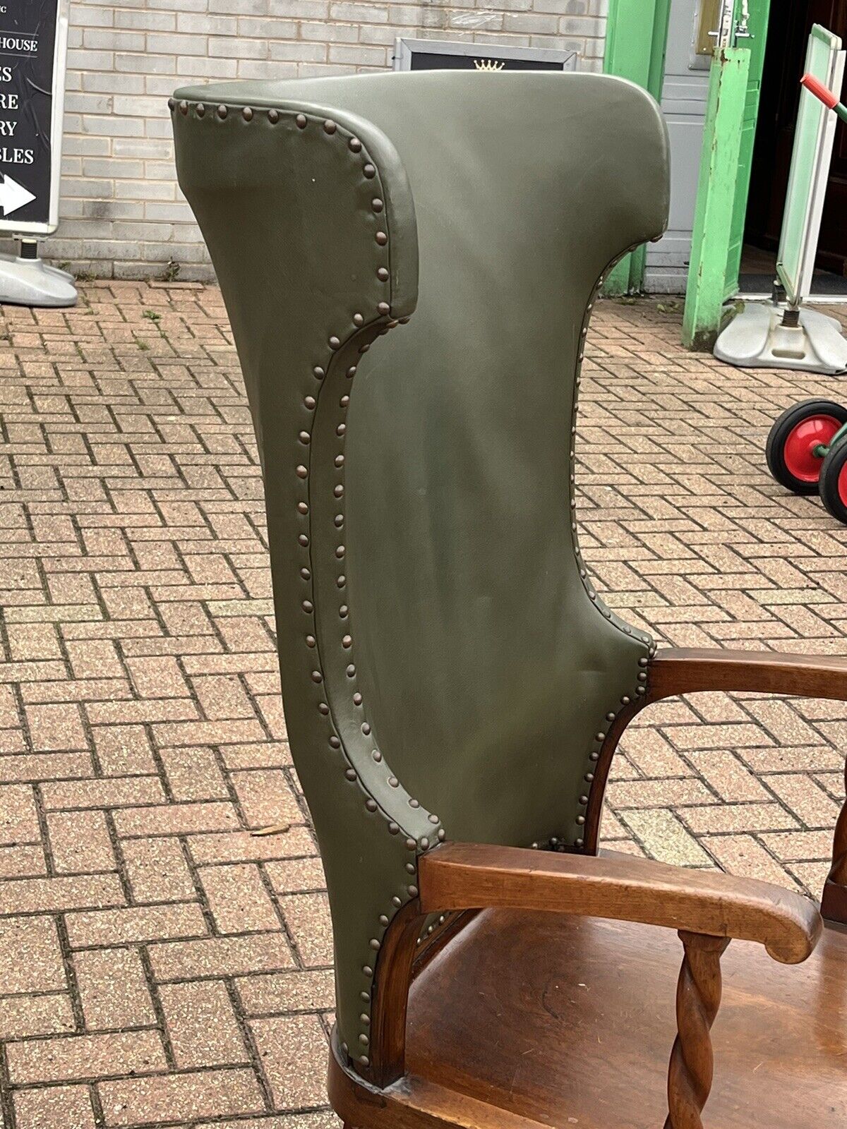 Orkney Chair In Mahogany