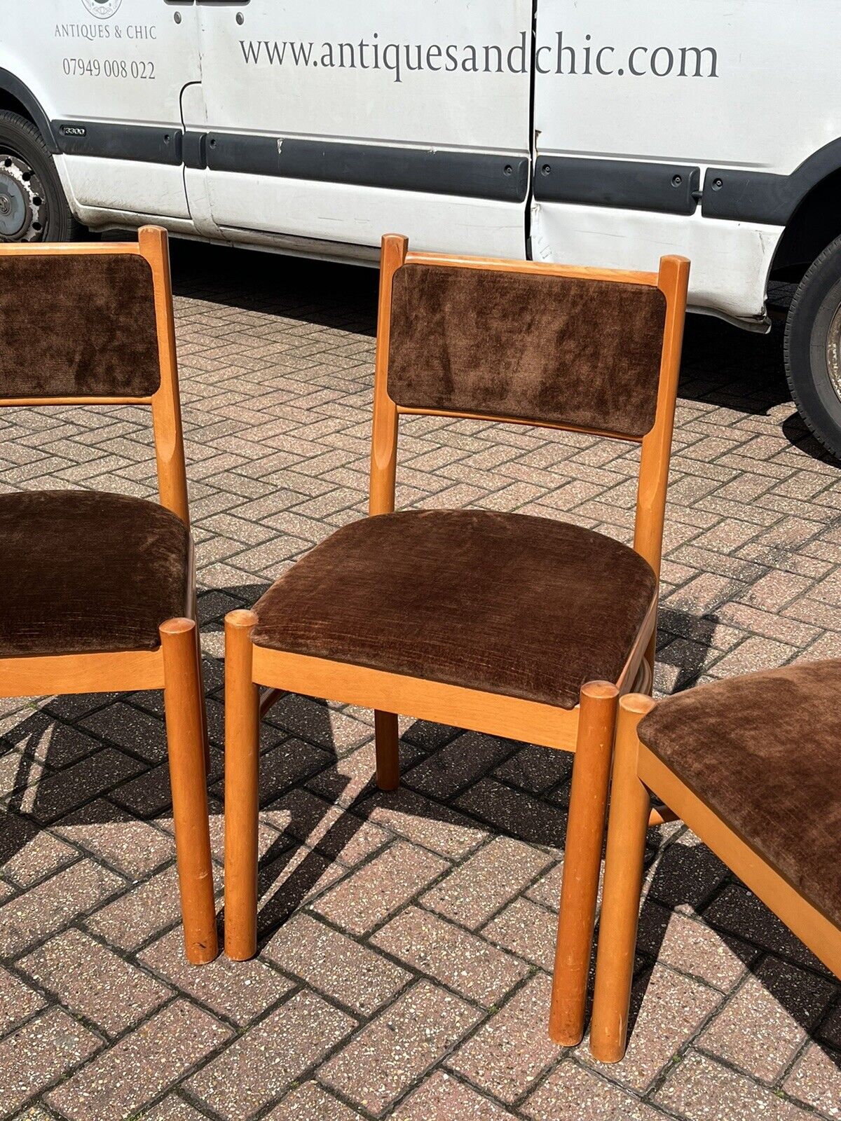 Mid Century Dining Chairs. Set Of 4