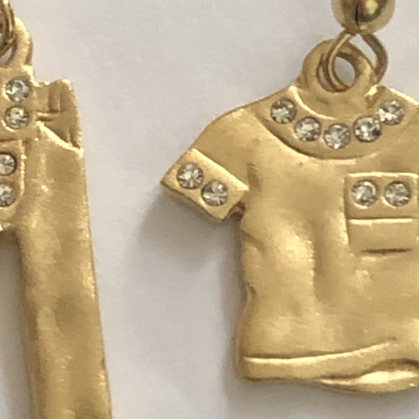 47647642