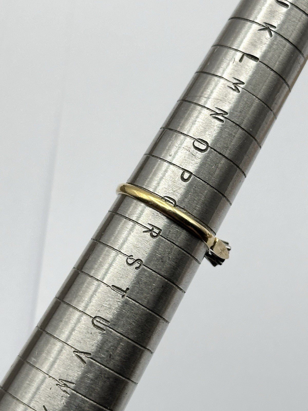 47690525
