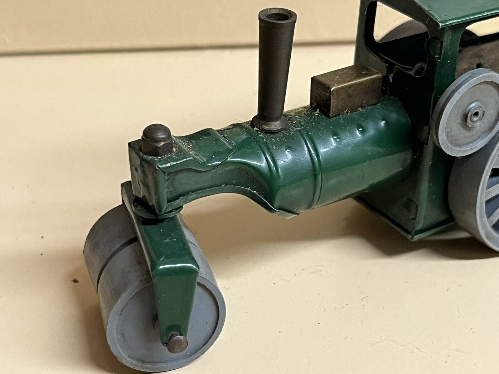 47650305