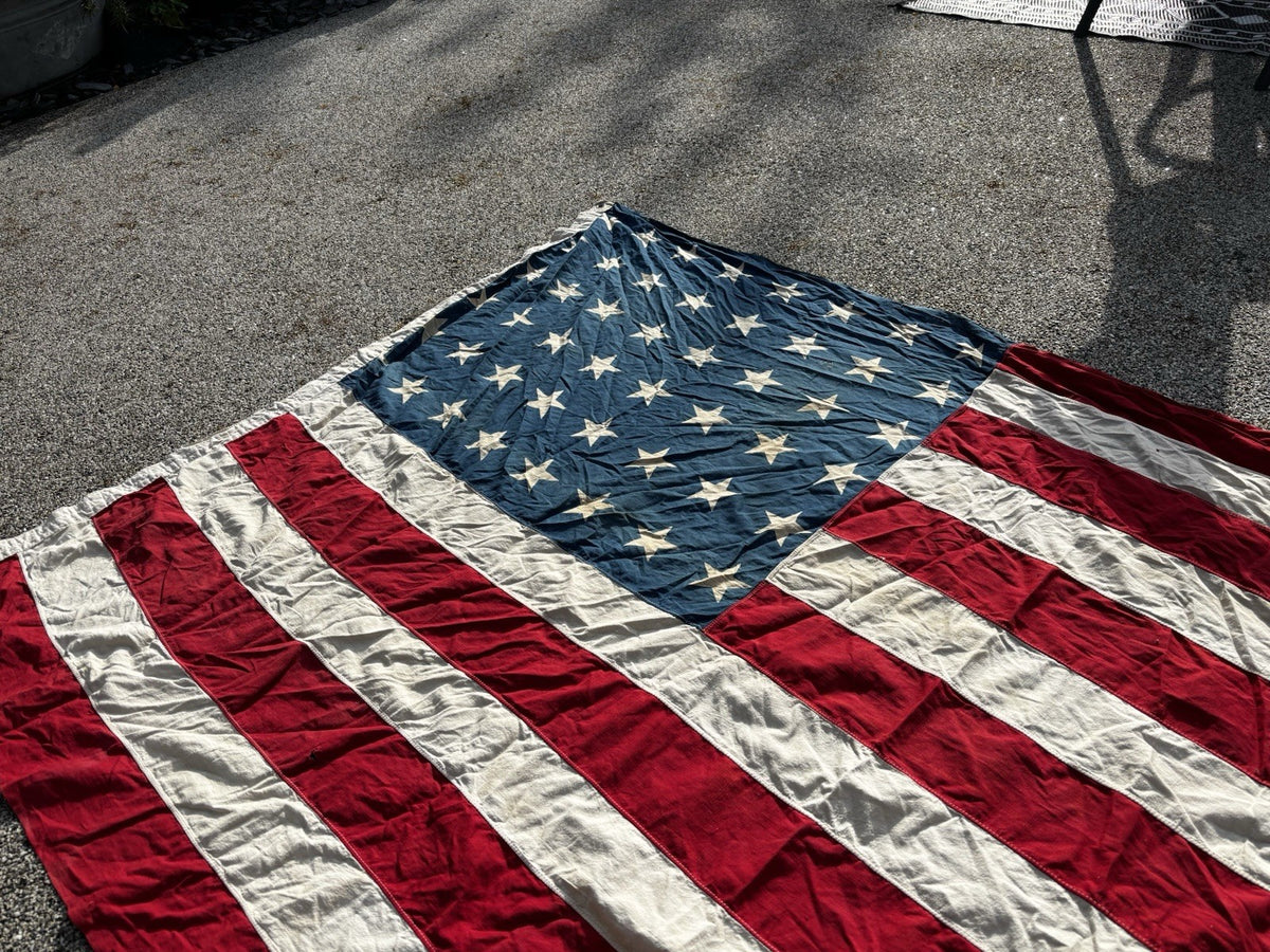 47691104
