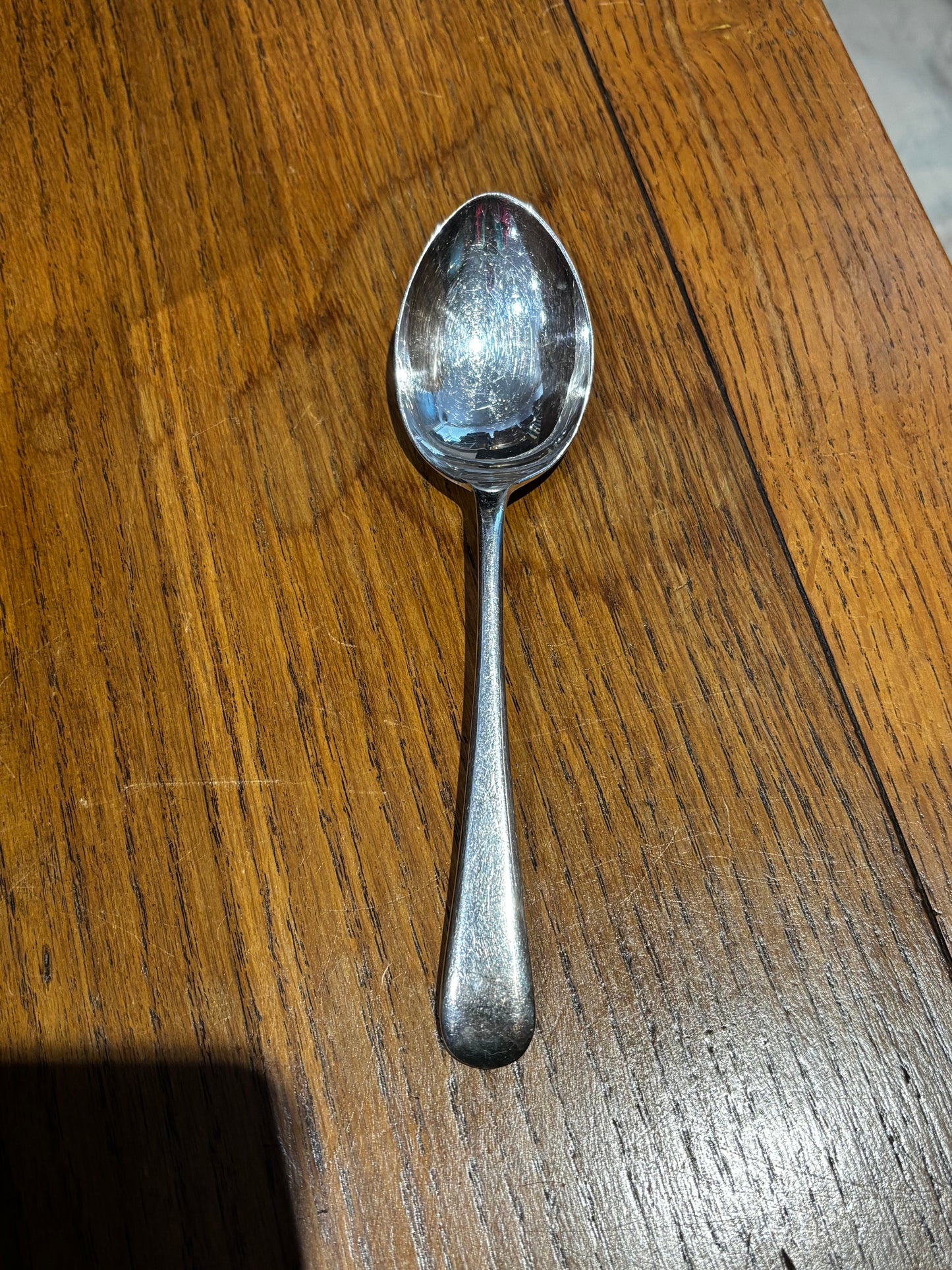 Silver Plate Mahogany Cased Cutlery 8 Setting.