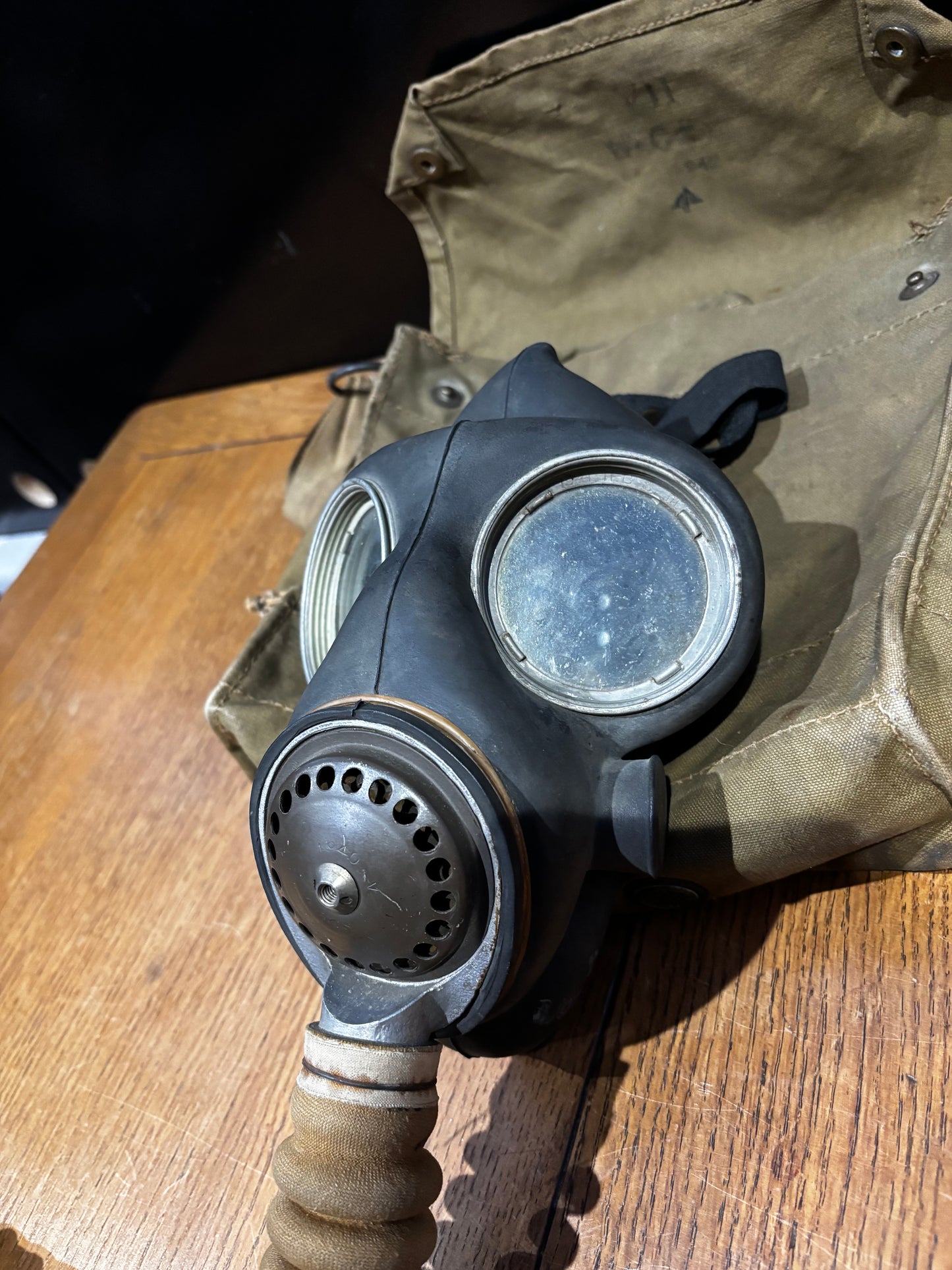 WW2 British Military Gas Mask