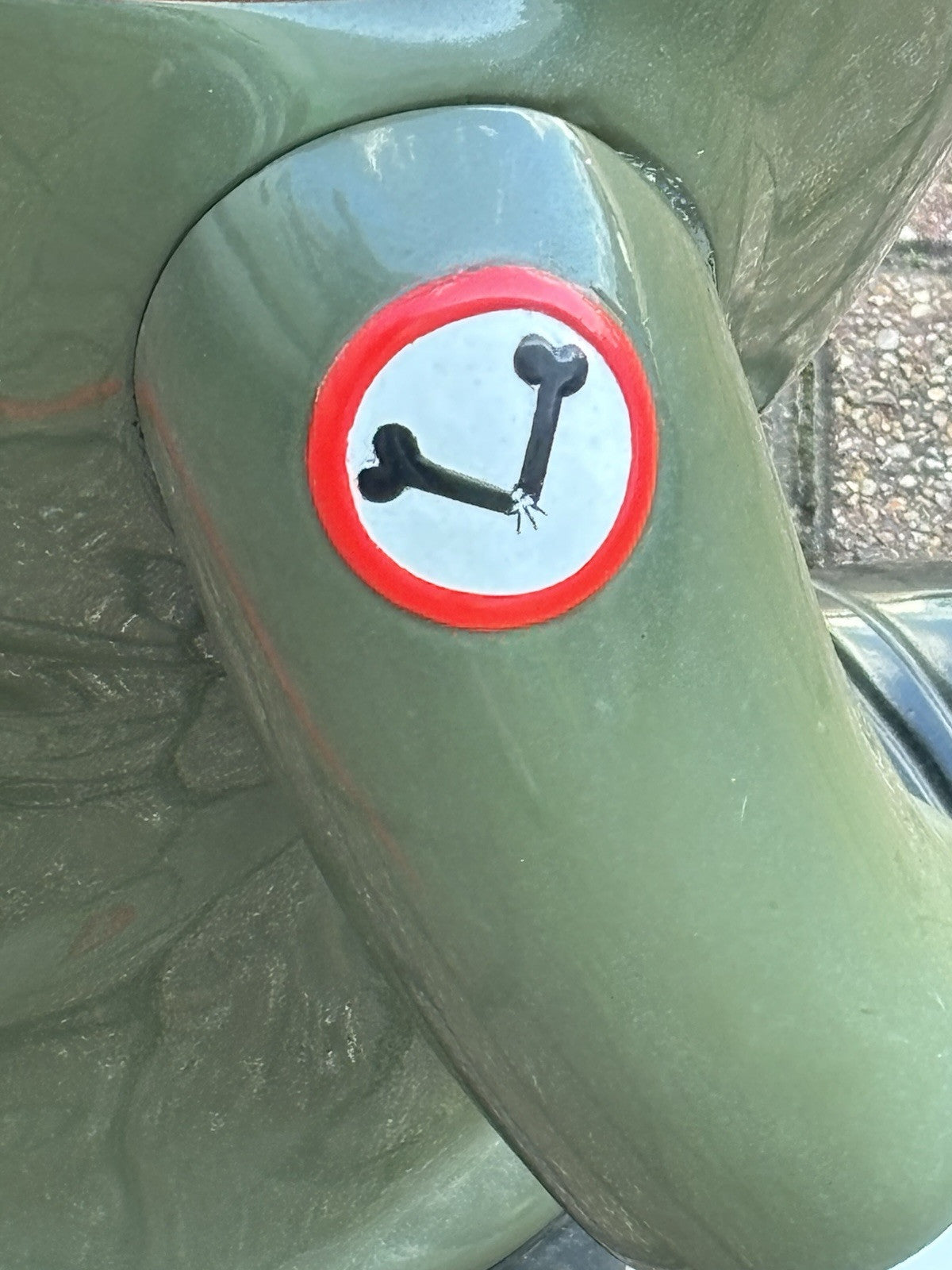 47215889