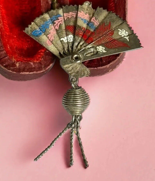 Vintage Silver Tone Oriental Fan Brooch Open And Closes