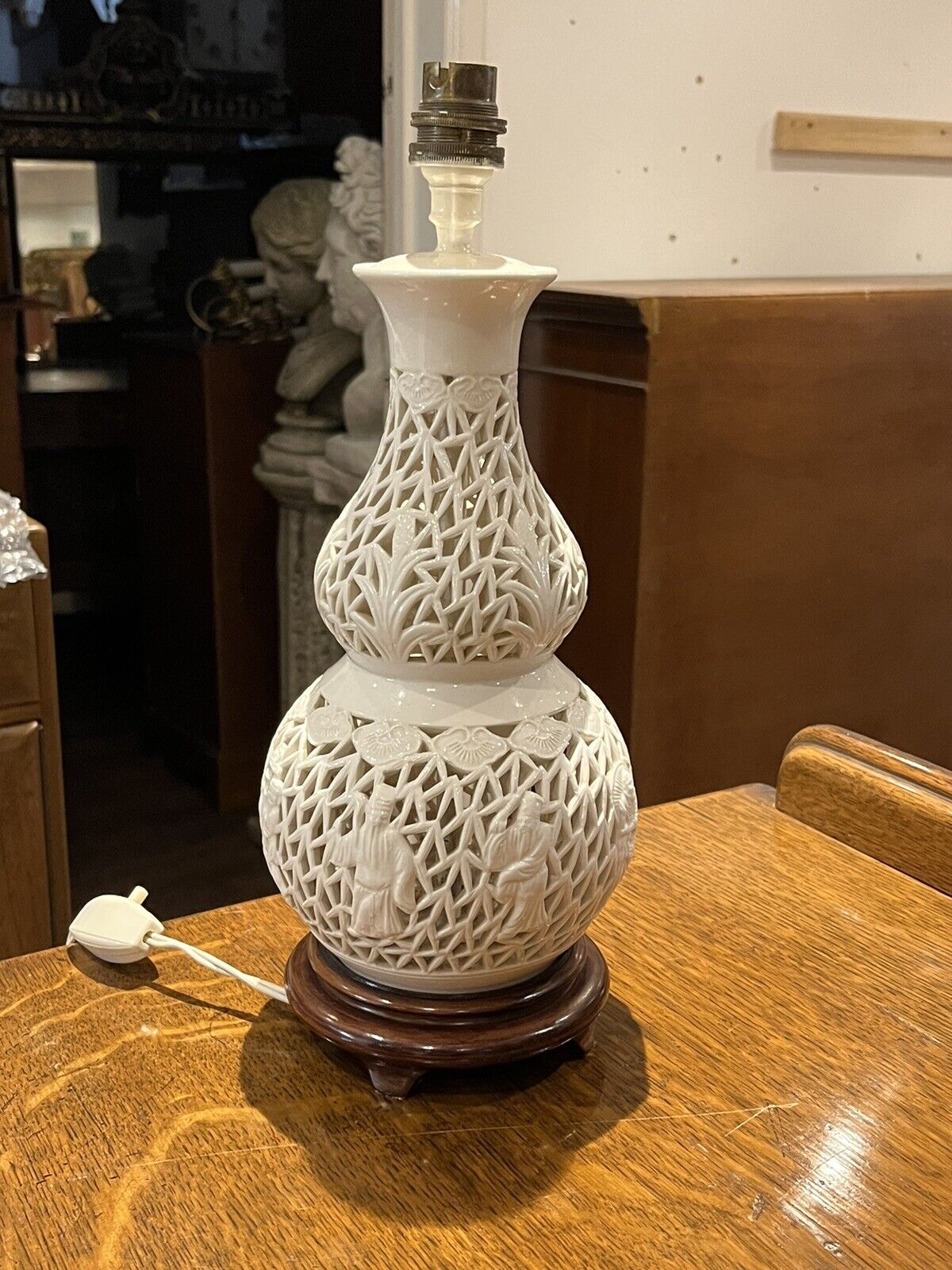 Chinese Vase That Has Been Converted To A Lamp