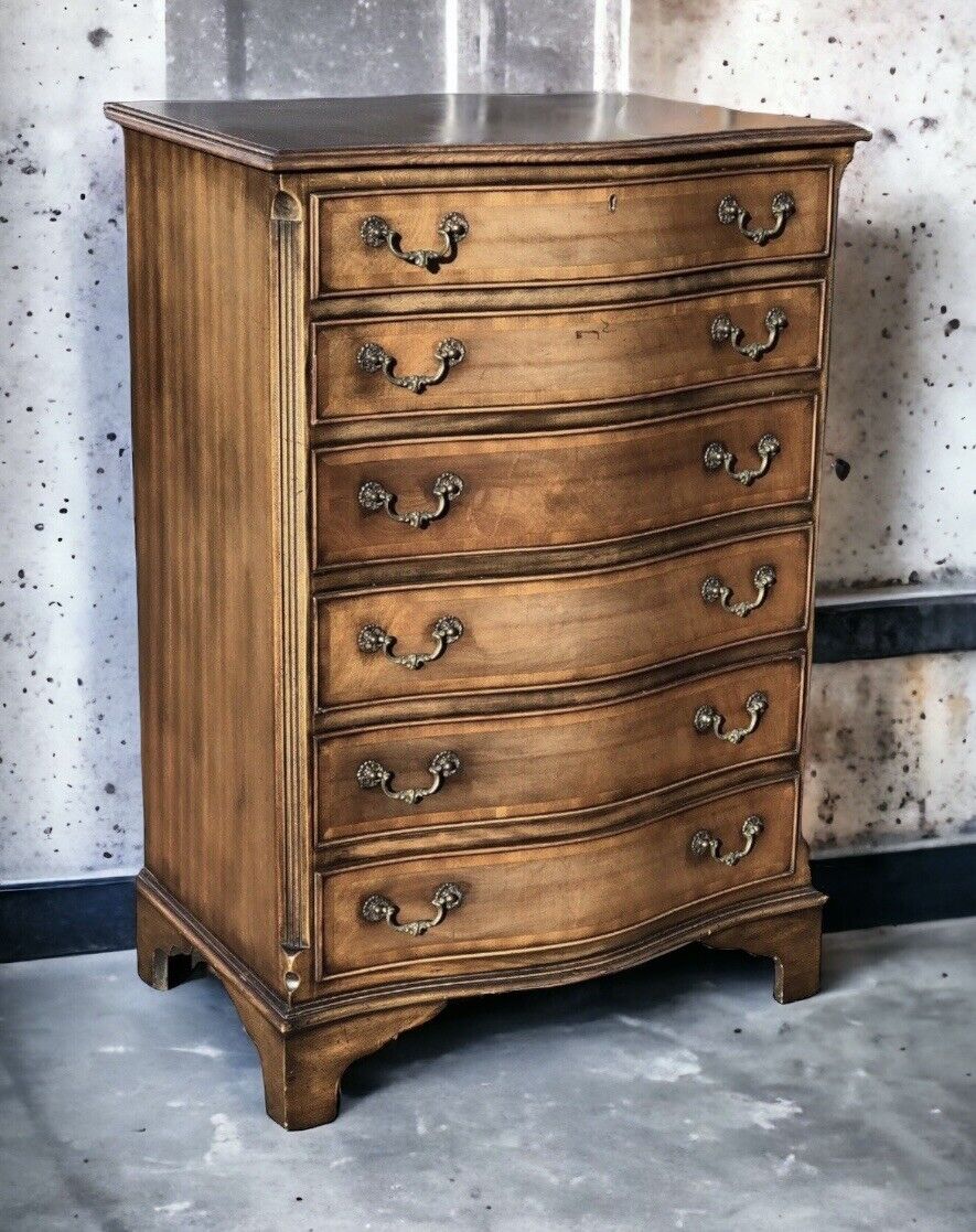 Chest Of Drawers, Serpentine Front.