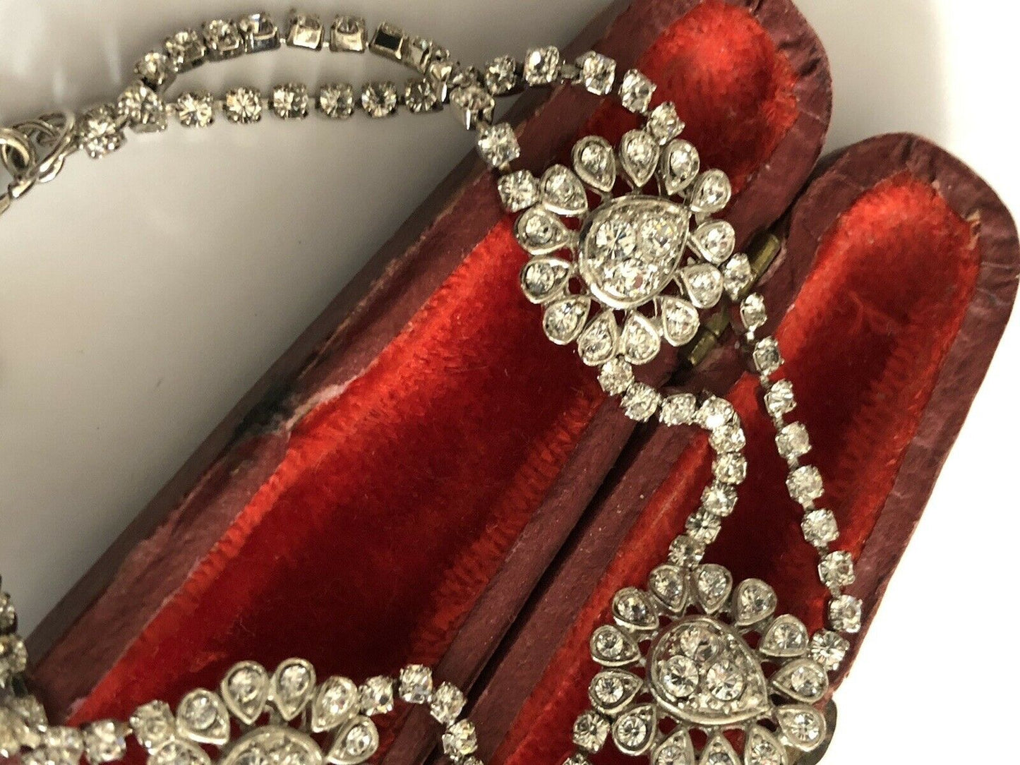 Vintage Rhodium Plated Diamanté Teardrop Bracelet