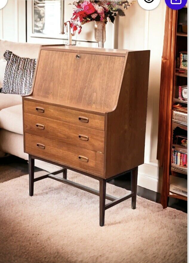 Mid Century Desk With Fitted Interior