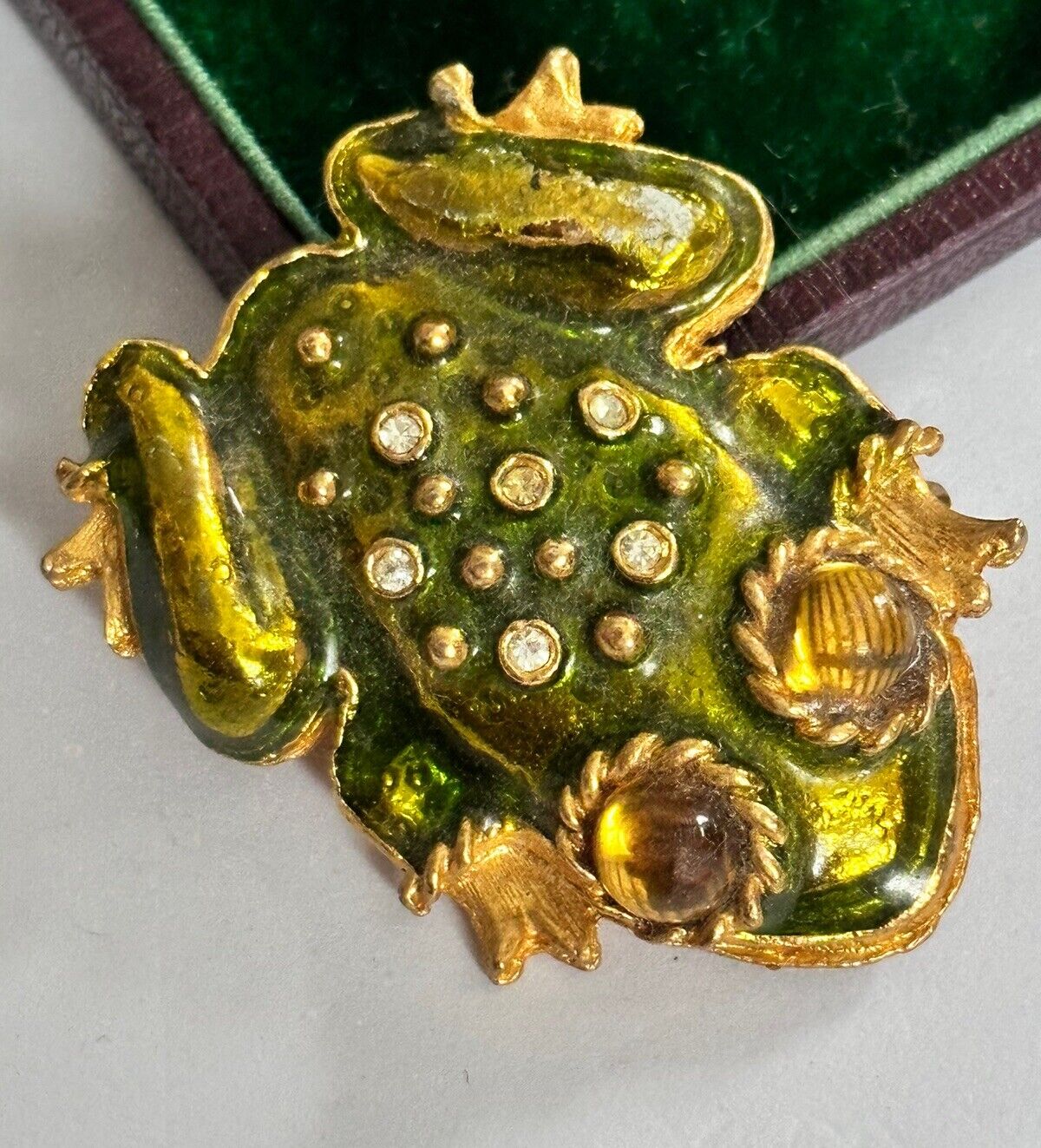 Vintage Green Enamel Cabochon Diamanté Frog Brooch