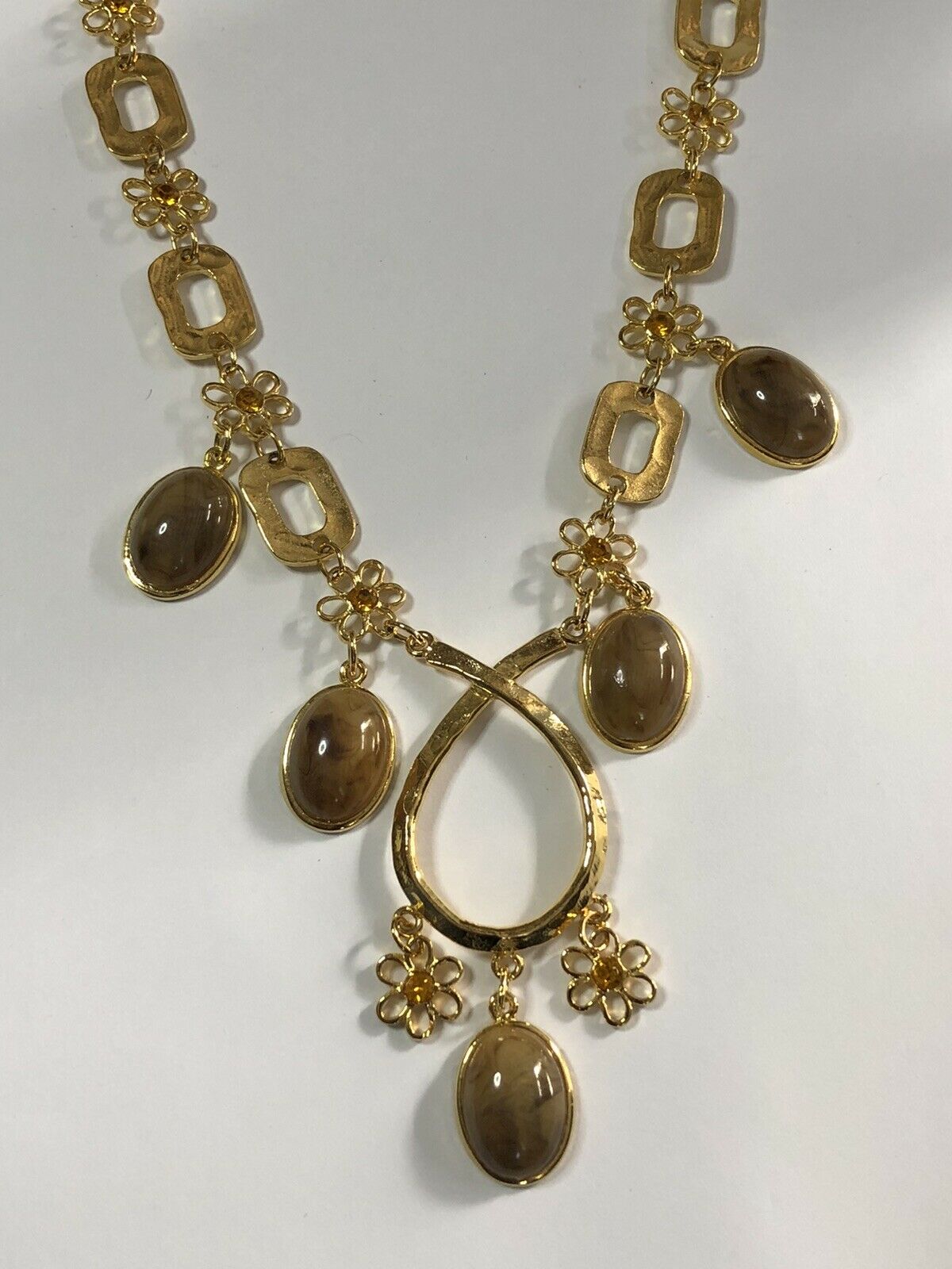 Vintage 1980s Gold Plated Unique Flowers Drop Necklace