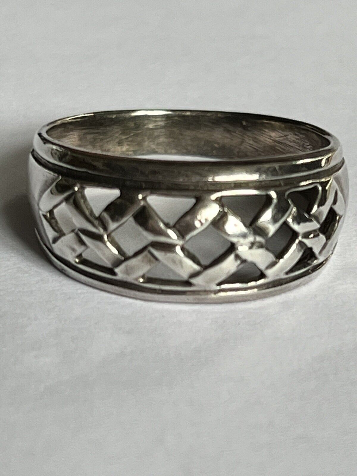 Vintage Silver 925 Cut Out Ring Size Q1/2