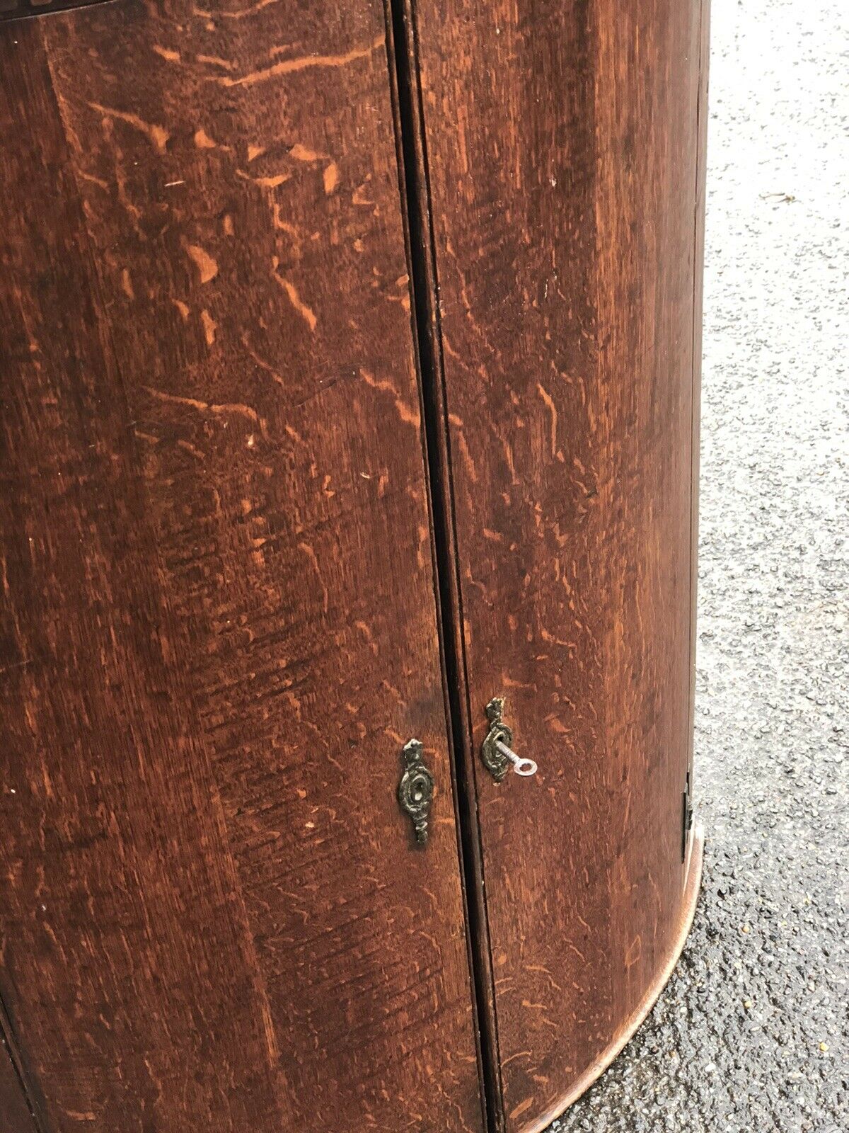 Georgian Oak Bow Front Corner Cupboard With Fitted Interior And Locks