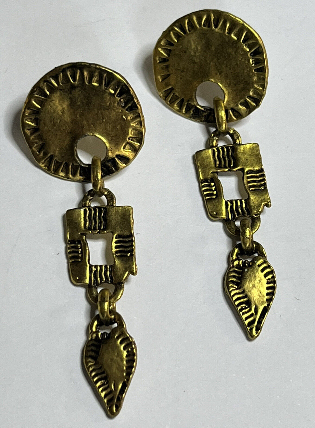 Vintage Etruscan Gold Tone Drop Earrings