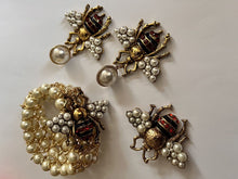 Vintage Faux Pearl Enamel Bee Set Bracelet Brooch Drop Earrings