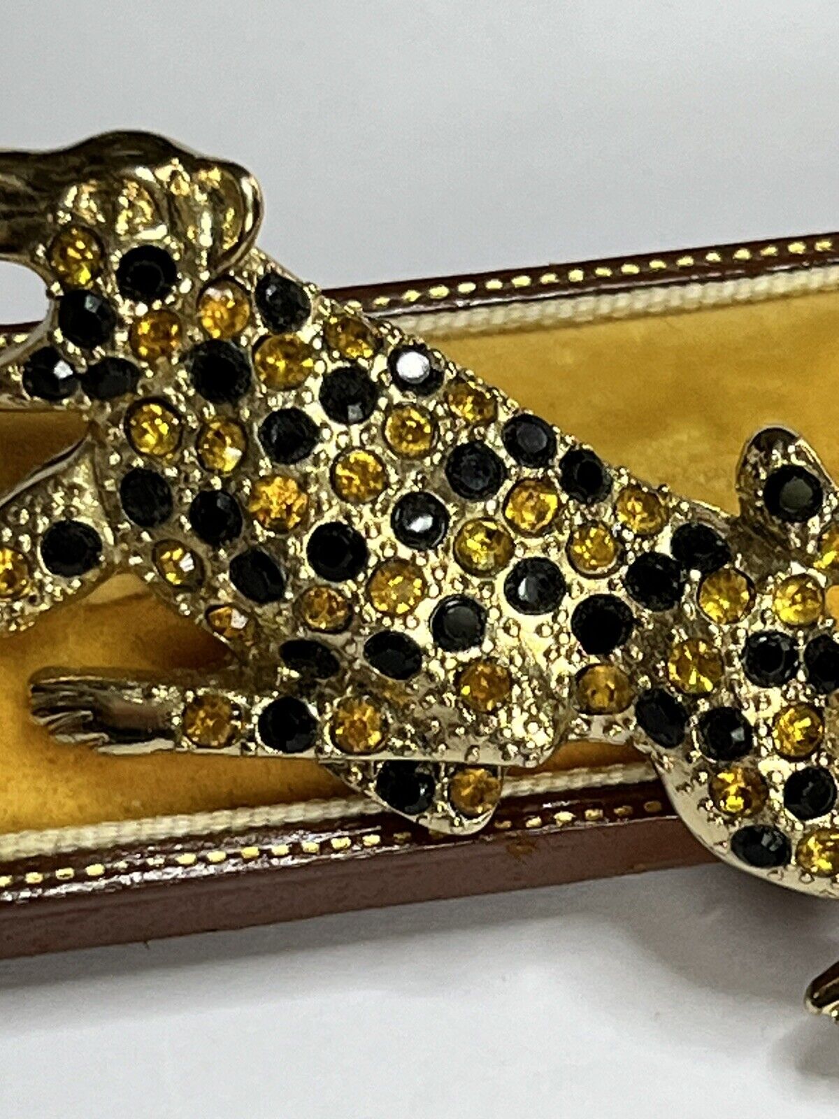 Vintage Gold Tone Leopard Diamanté Brooch