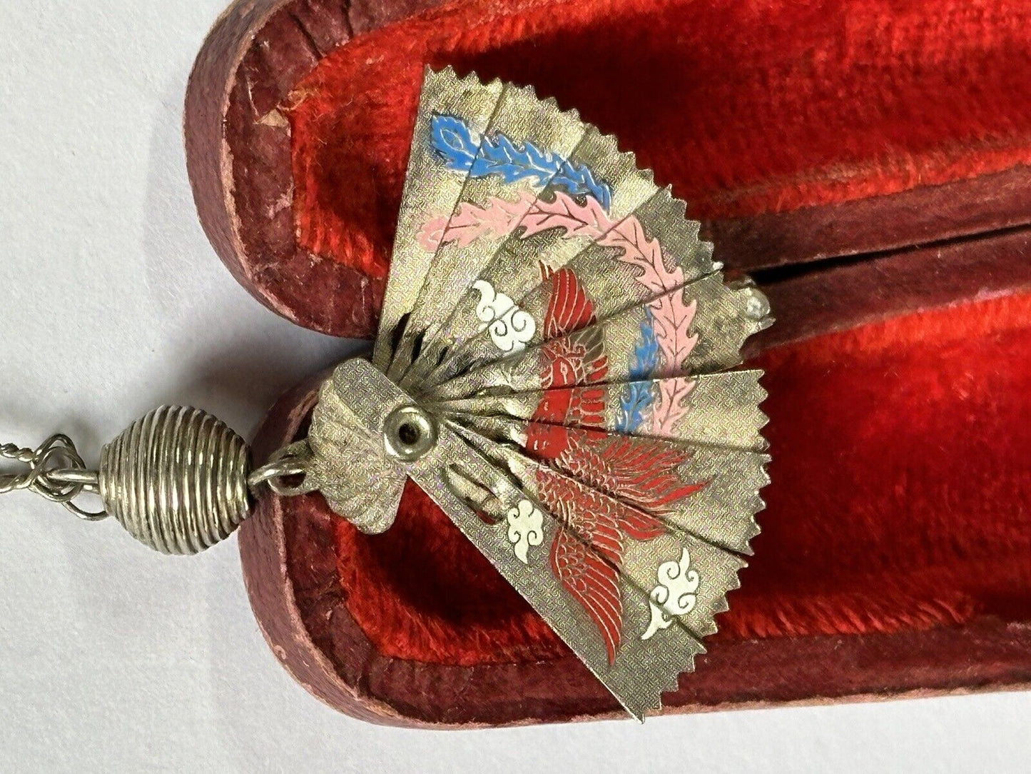 Vintage Silver Tone Oriental Fan Brooch Open And Closes