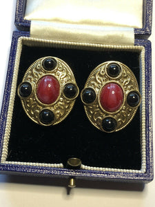 Vintage Gold Tone Red Black Cabochon Clip On Earrings