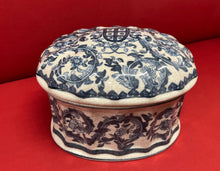LARGE Chinese Table Box Decorated With An Family Crest.