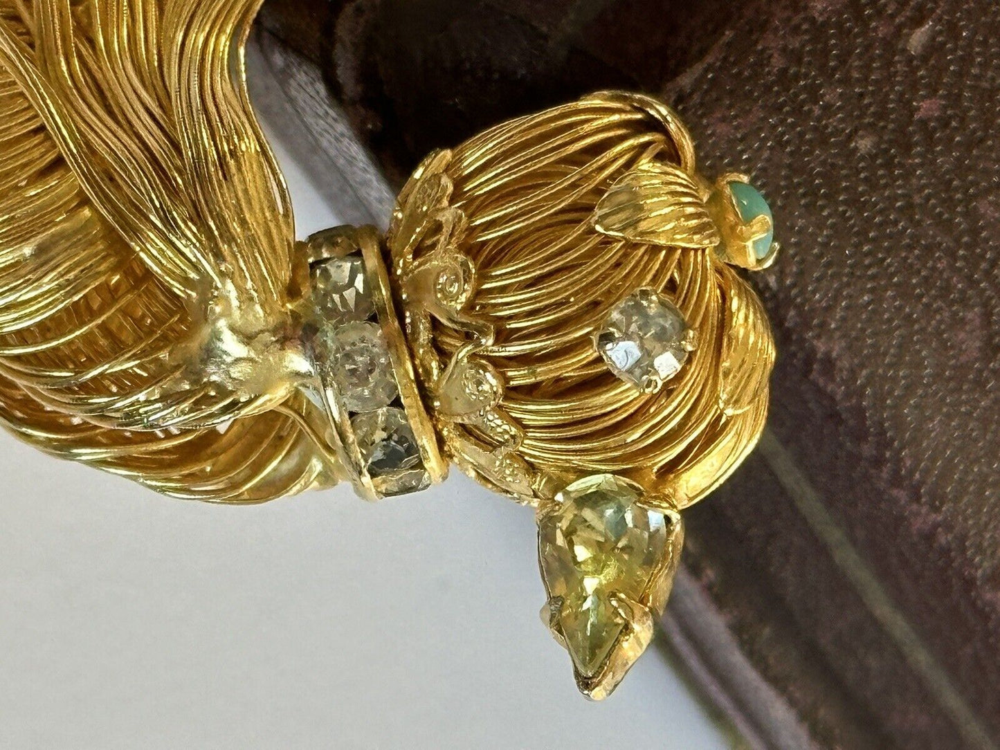 Vintage Gold Tone Wired Detailed Chick Brooch
