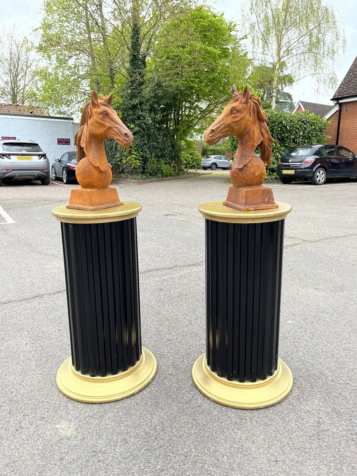 Pair Of Horse Head Statues, Cast Iron, Large In Size. With Corinthian Columns.