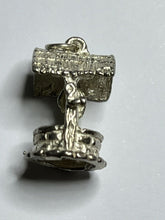 Vintage Silver 925 Wishing Well With Hanging Bucket Charm 4.02g