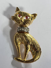Vintage Gold Tone Cat Diamanté Brooch