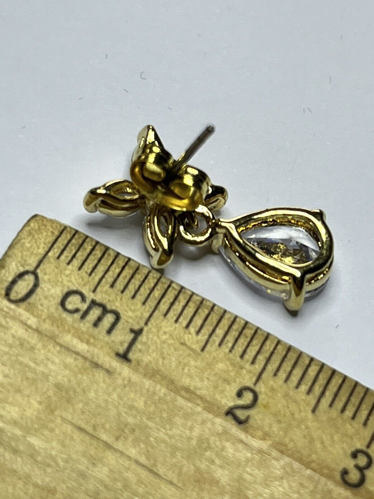 Vintage 1980s Gold Plated Clear Crystal Flower  Teardrop Earrings New In Box