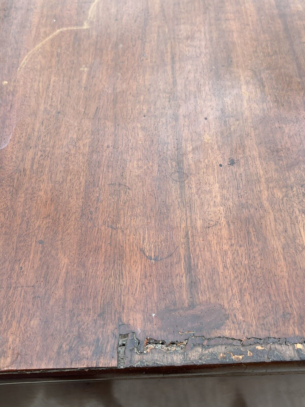 Georgian Mahogany Bow Front Chest Of Drawers.