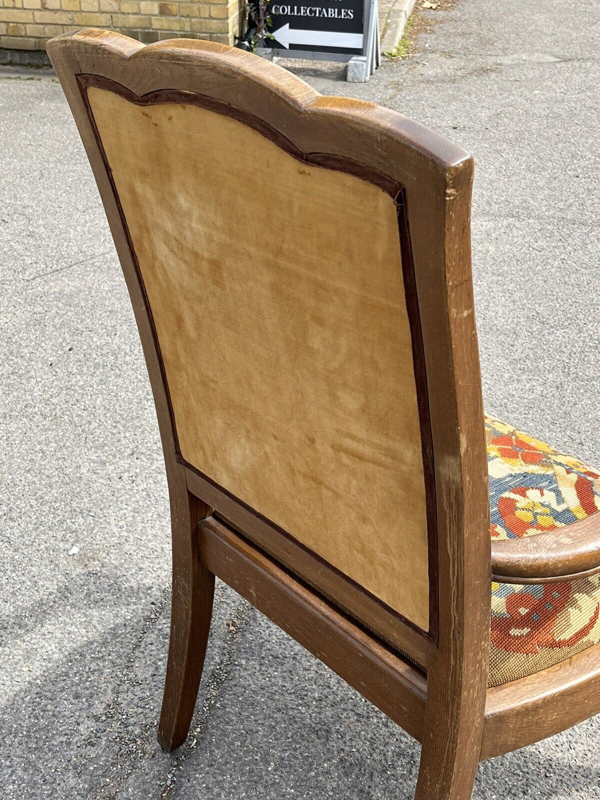 Victorian Oak Gentlemans Library Armchair With Coat Of Arms Tapestry.