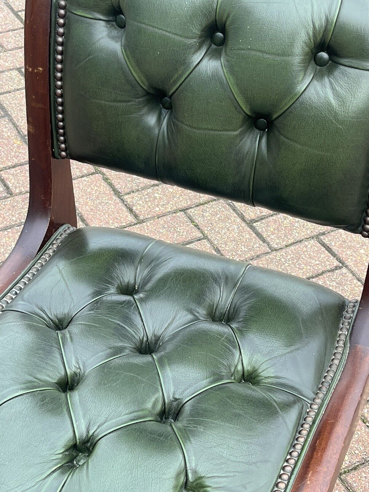 Desk Chair, Green Leather Buttoned Back  Swivel Desk Chair
