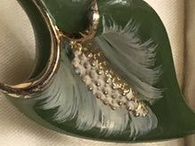 Vintage Gold Tone Green Flower Detailed Brooch