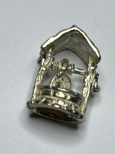 Vintage Silver 925 Wishing Well With Hanging Bucket Charm 4.02g