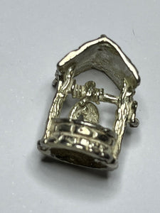 Vintage Silver 925 Wishing Well With Hanging Bucket Charm 4.02g