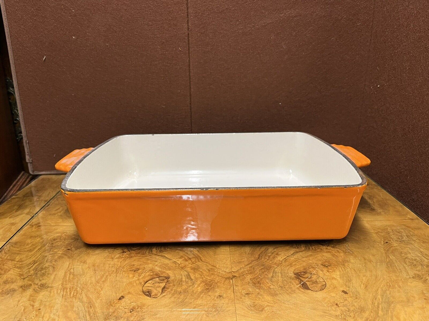 Le Creuset Cast Iron Roaster Dish. Large In Size. We Ship Worldwide.