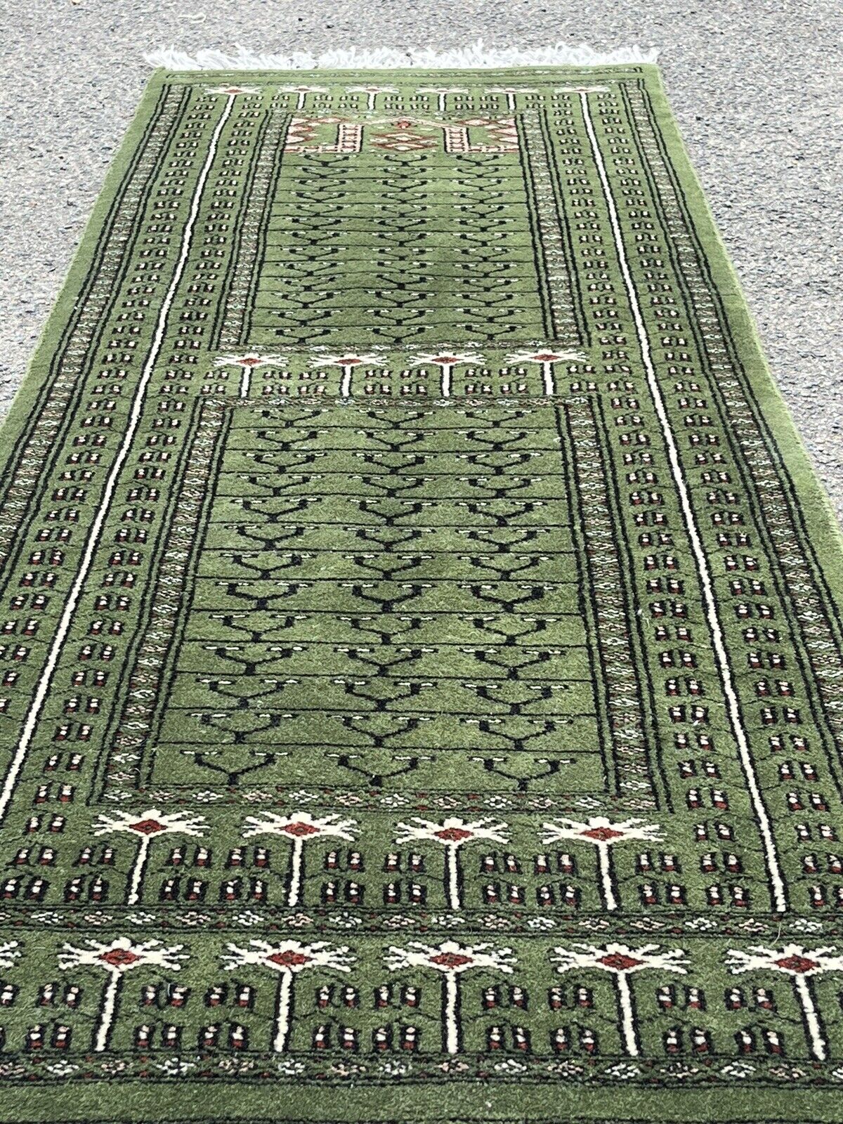 Green Runner Rug, Carpet 194 X 60 Cms