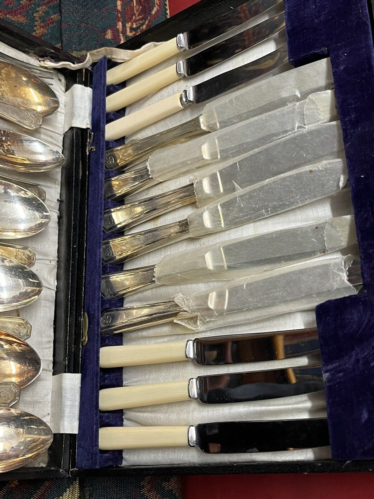 Silver Plate 6 Setting Cutlery Set In Case