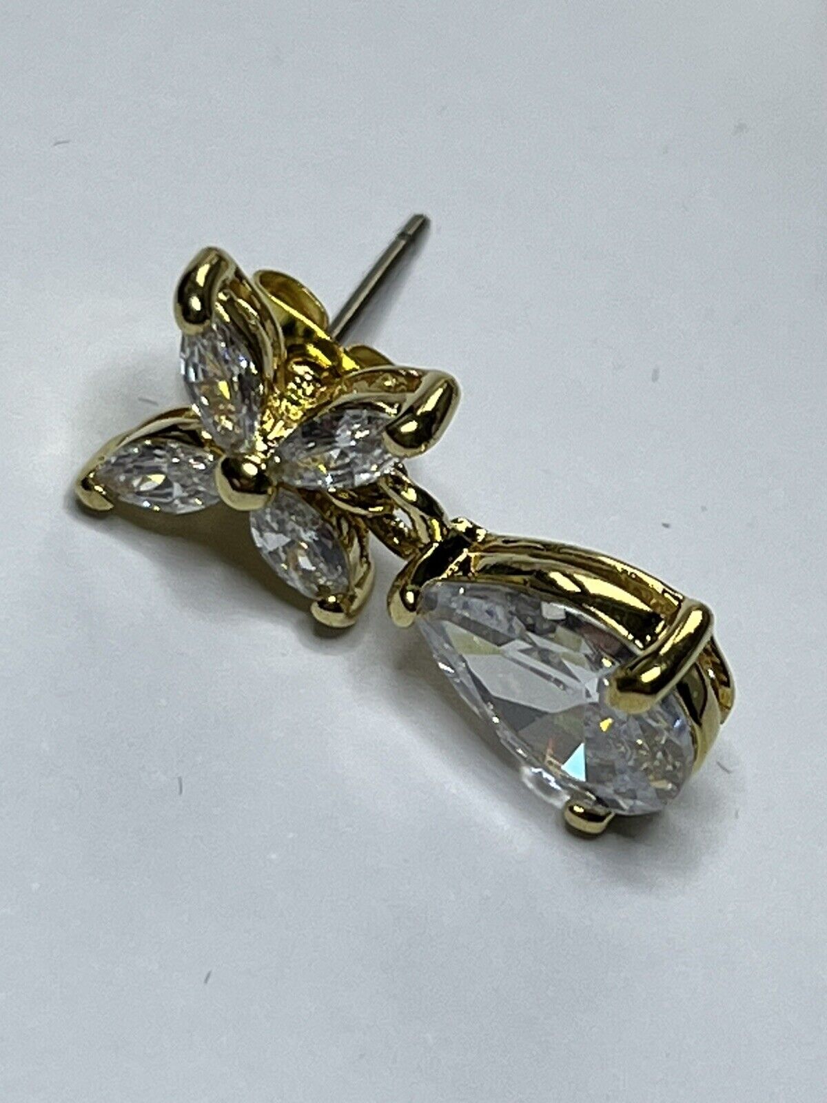 Vintage 1980s Gold Plated Clear Crystal Flower  Teardrop Earrings New In Box
