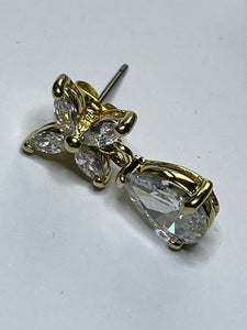 Vintage 1980s Gold Plated Clear Crystal Flower  Teardrop Earrings New In Box