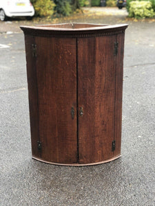 Georgian Oak Bow Front Corner Cupboard With Fitted Interior And Locks