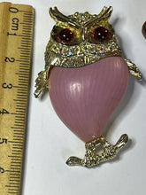 Vintage Gold Tone Pink Red Statement Owl Brooch