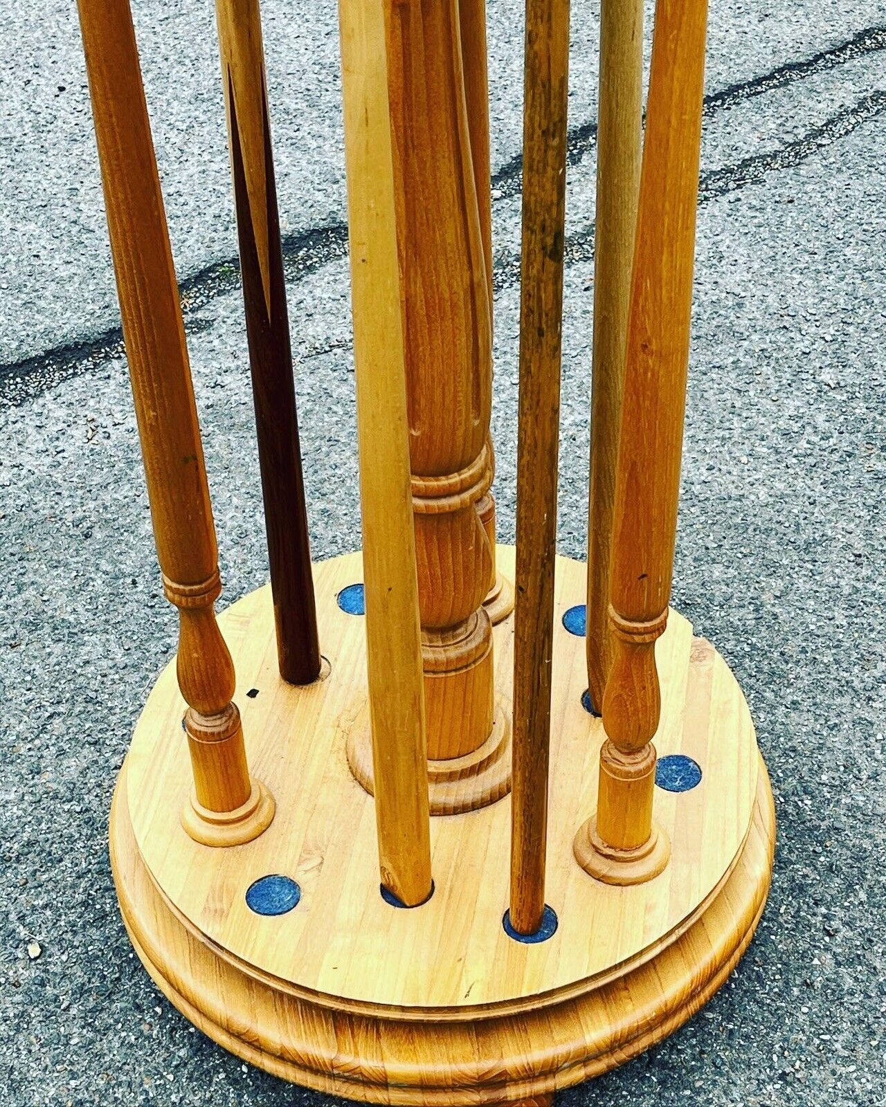 Snooker, Billiards, Pool Revolving Cue Holder. Games Room