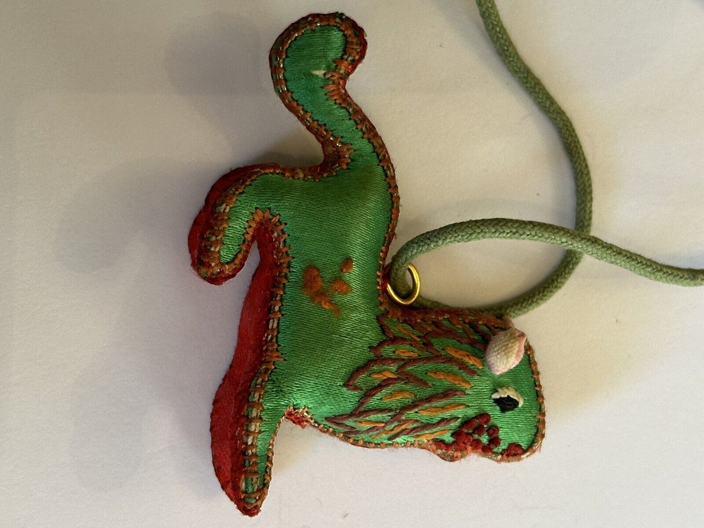 Vintage Green Silk Lion Pendant Necklace