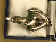Vintage Gold Tone Green Flower Detailed Brooch