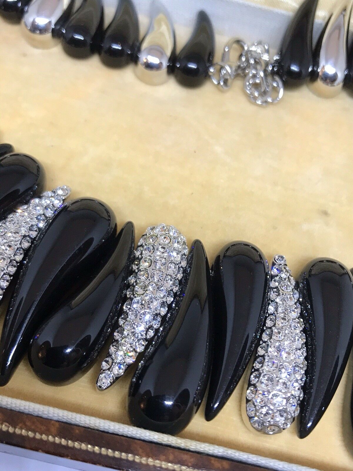 Vintage Black Silver Metal Diamanté Necklace