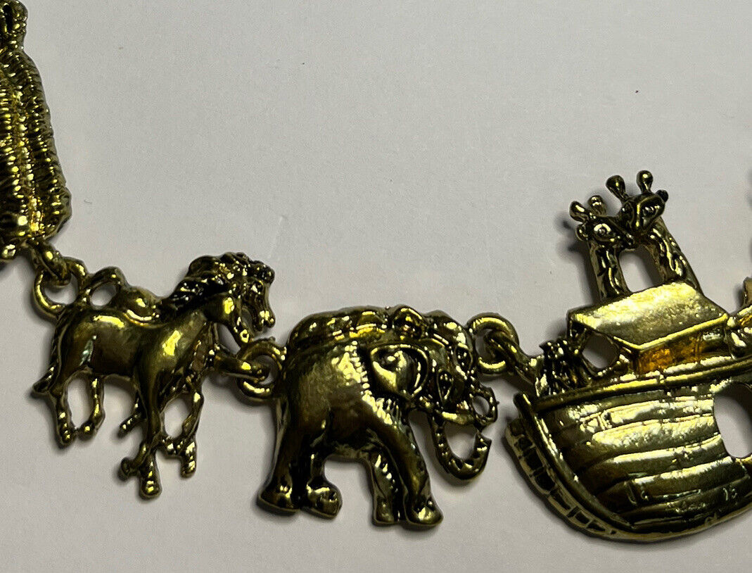 Vintage Gold Tone Noah’s Ark Animals Necklace