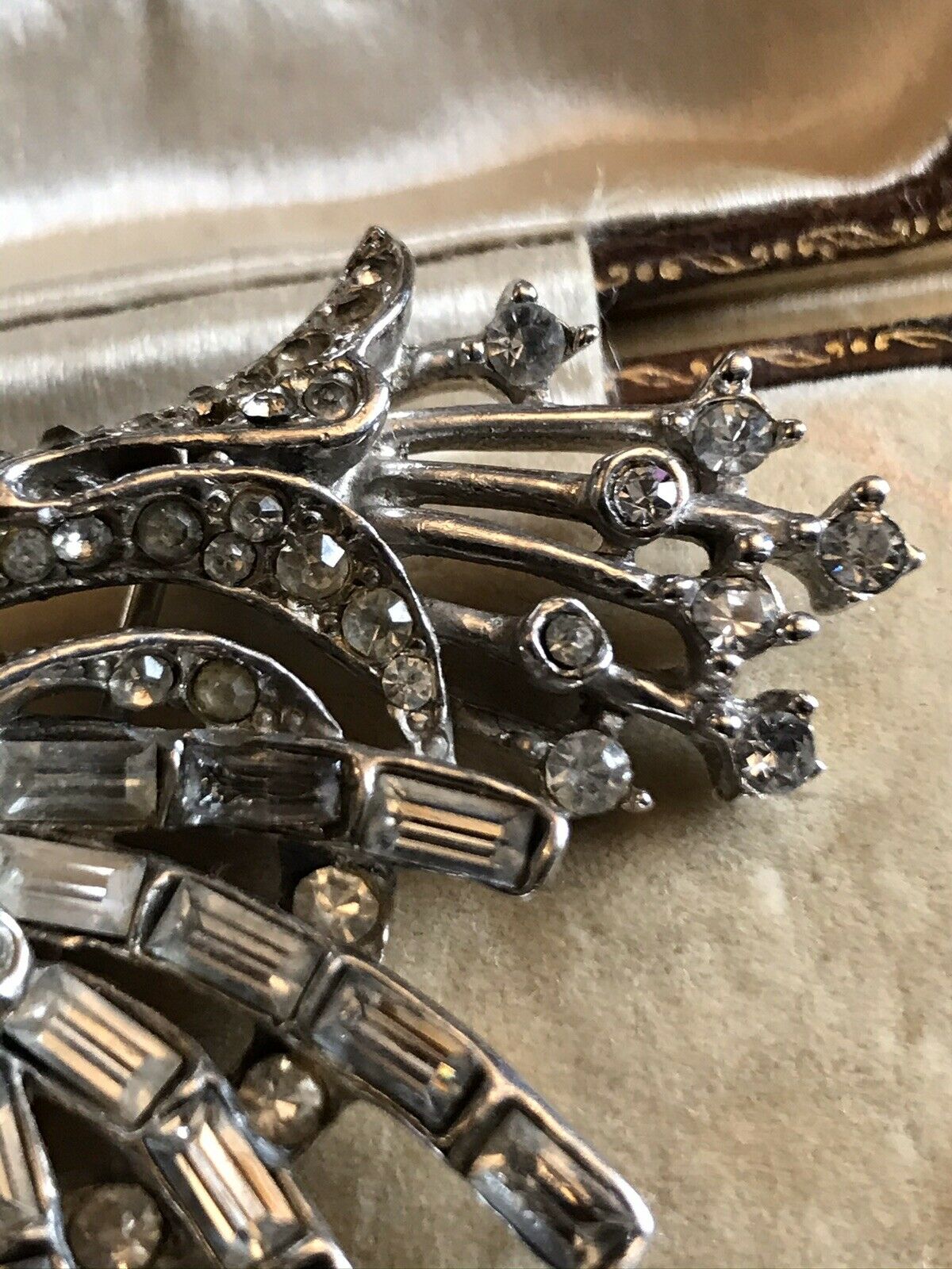 Vintage Silver Tone Paste Brooch